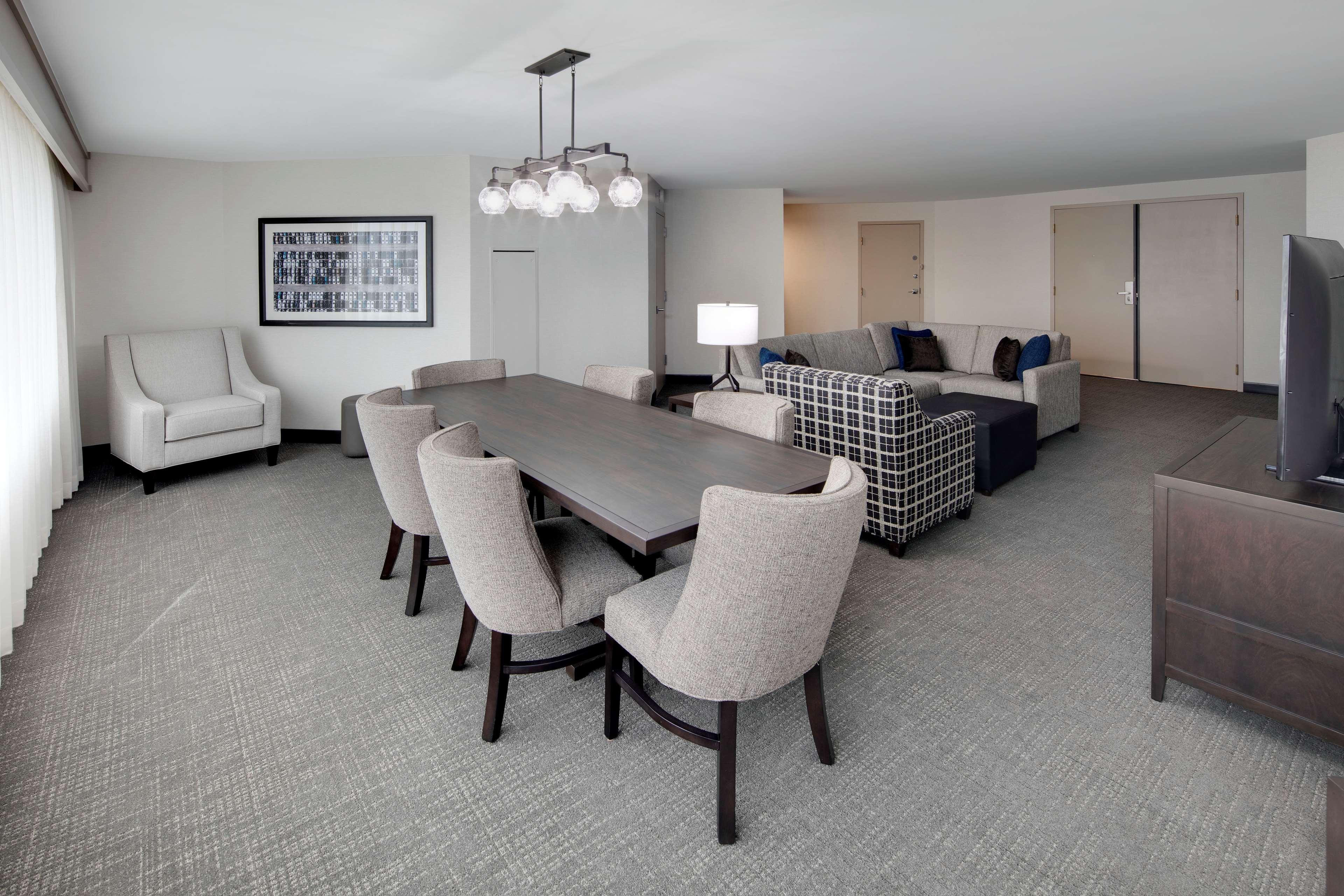 Embassy Suites By Hilton Detroit Troy Auburn Hills Dış mekan fotoğraf