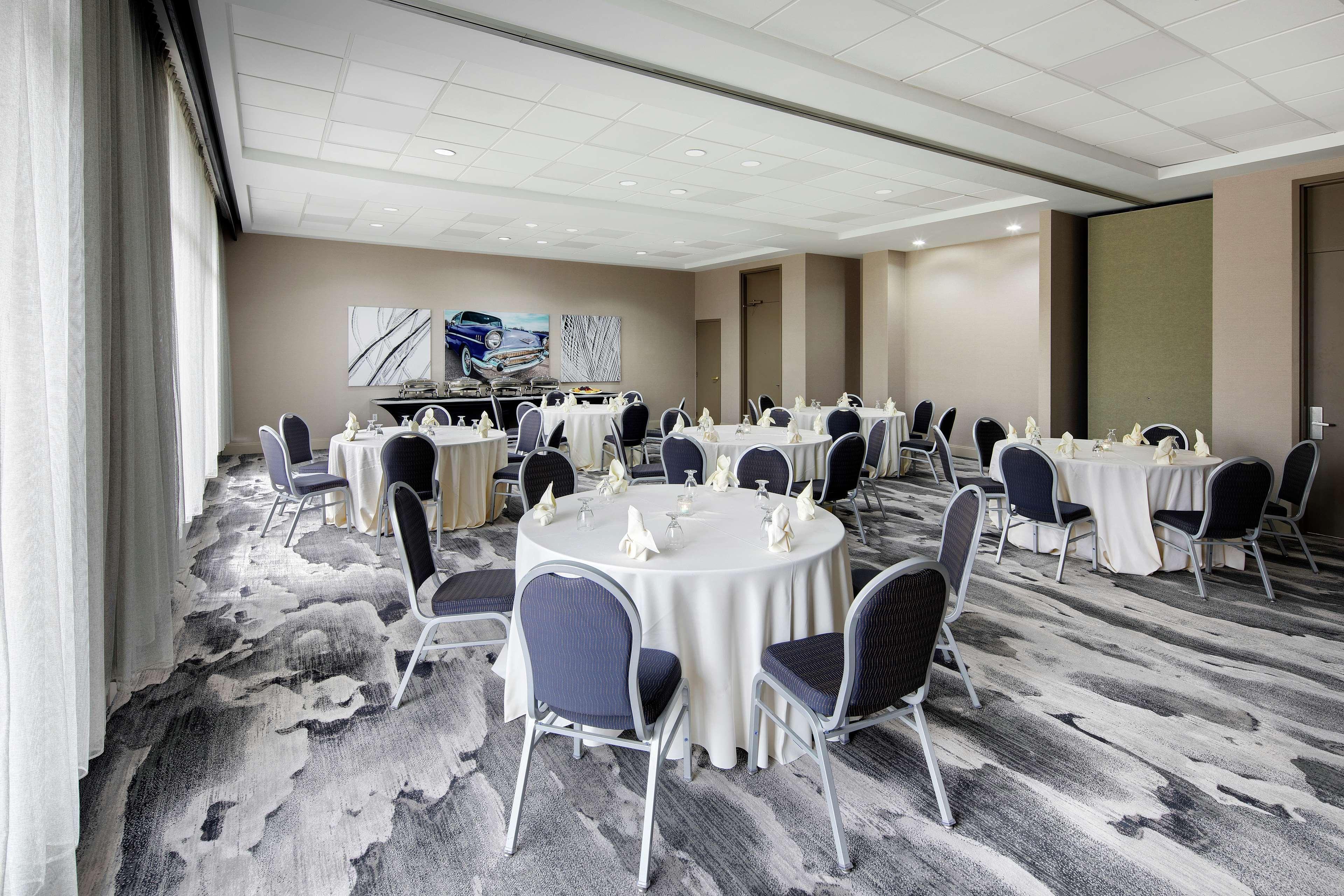 Embassy Suites By Hilton Detroit Troy Auburn Hills Dış mekan fotoğraf