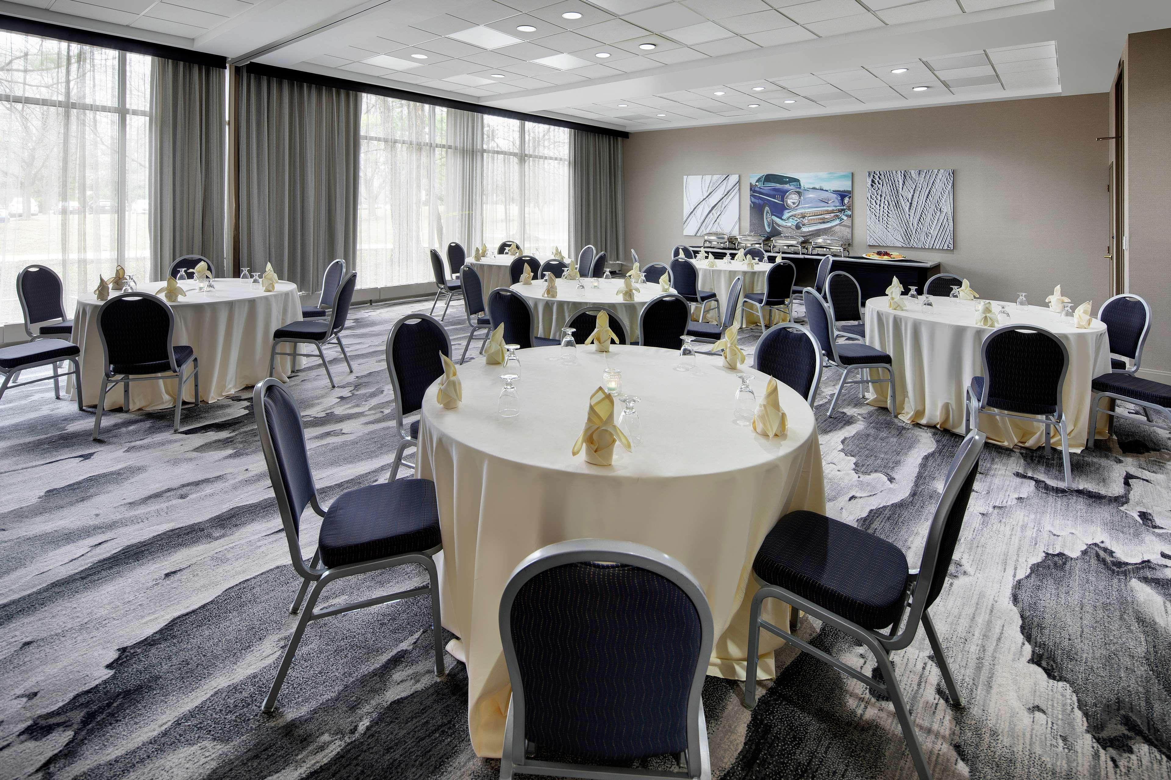 Embassy Suites By Hilton Detroit Troy Auburn Hills Dış mekan fotoğraf