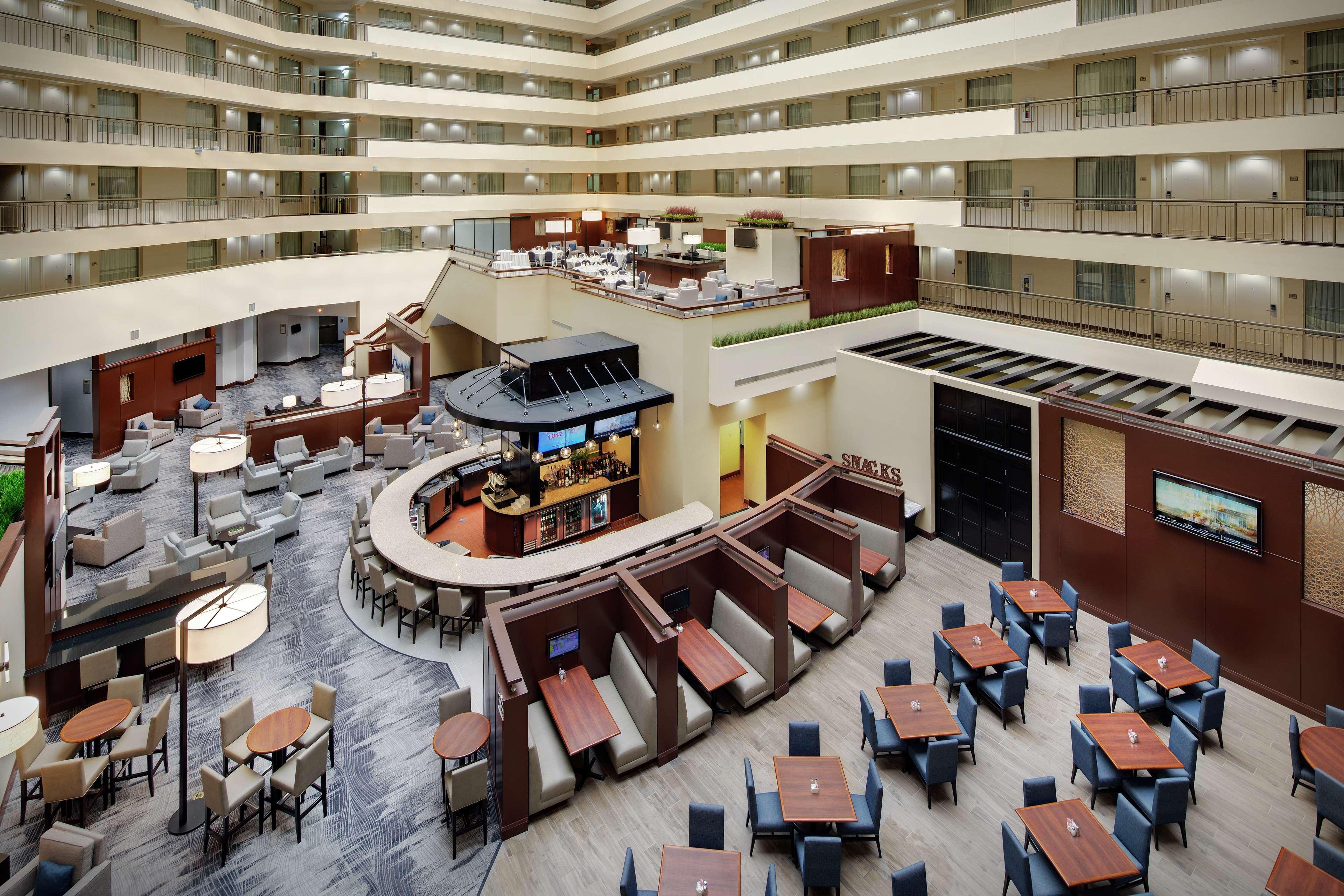 Embassy Suites By Hilton Detroit Troy Auburn Hills Dış mekan fotoğraf