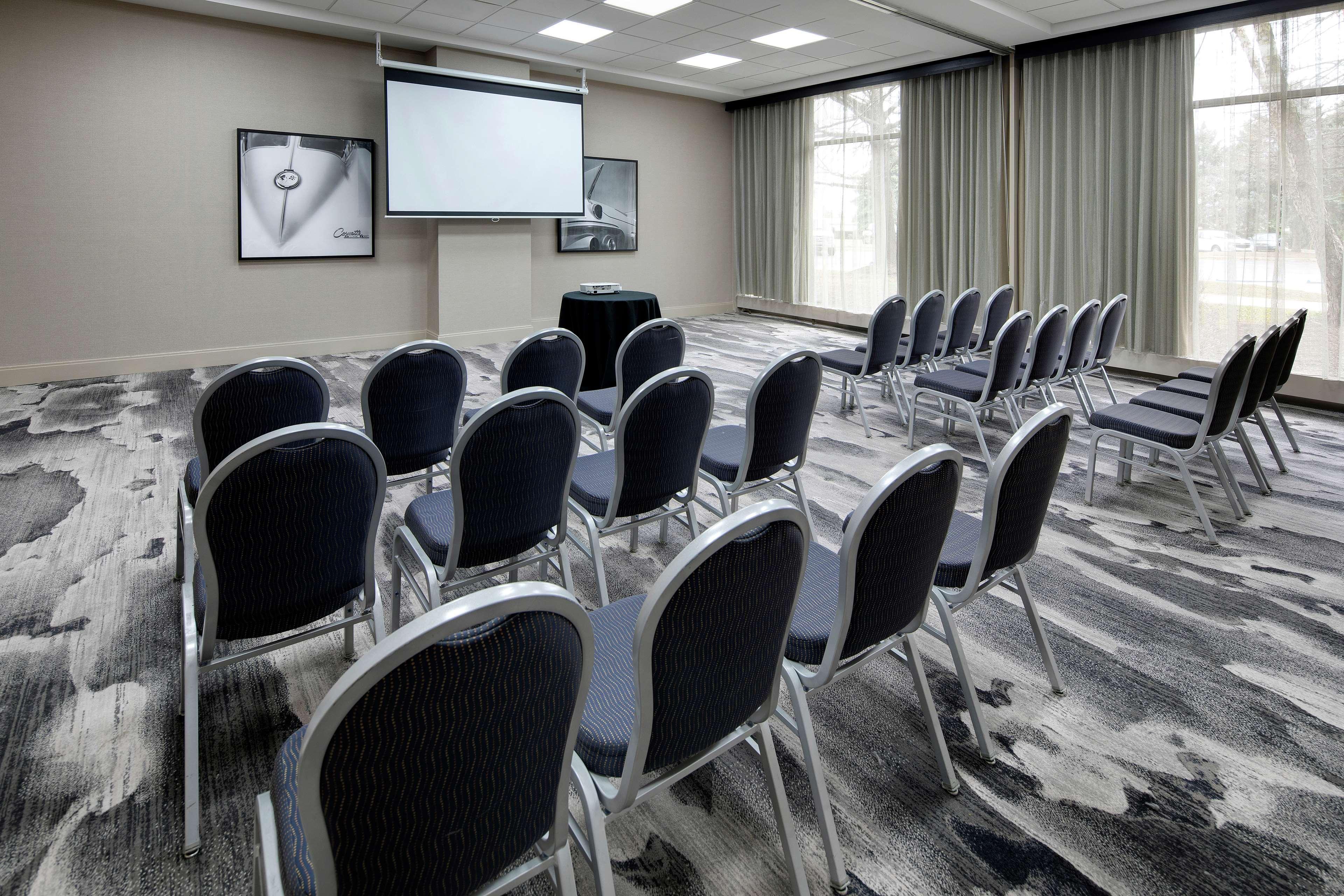 Embassy Suites By Hilton Detroit Troy Auburn Hills Dış mekan fotoğraf