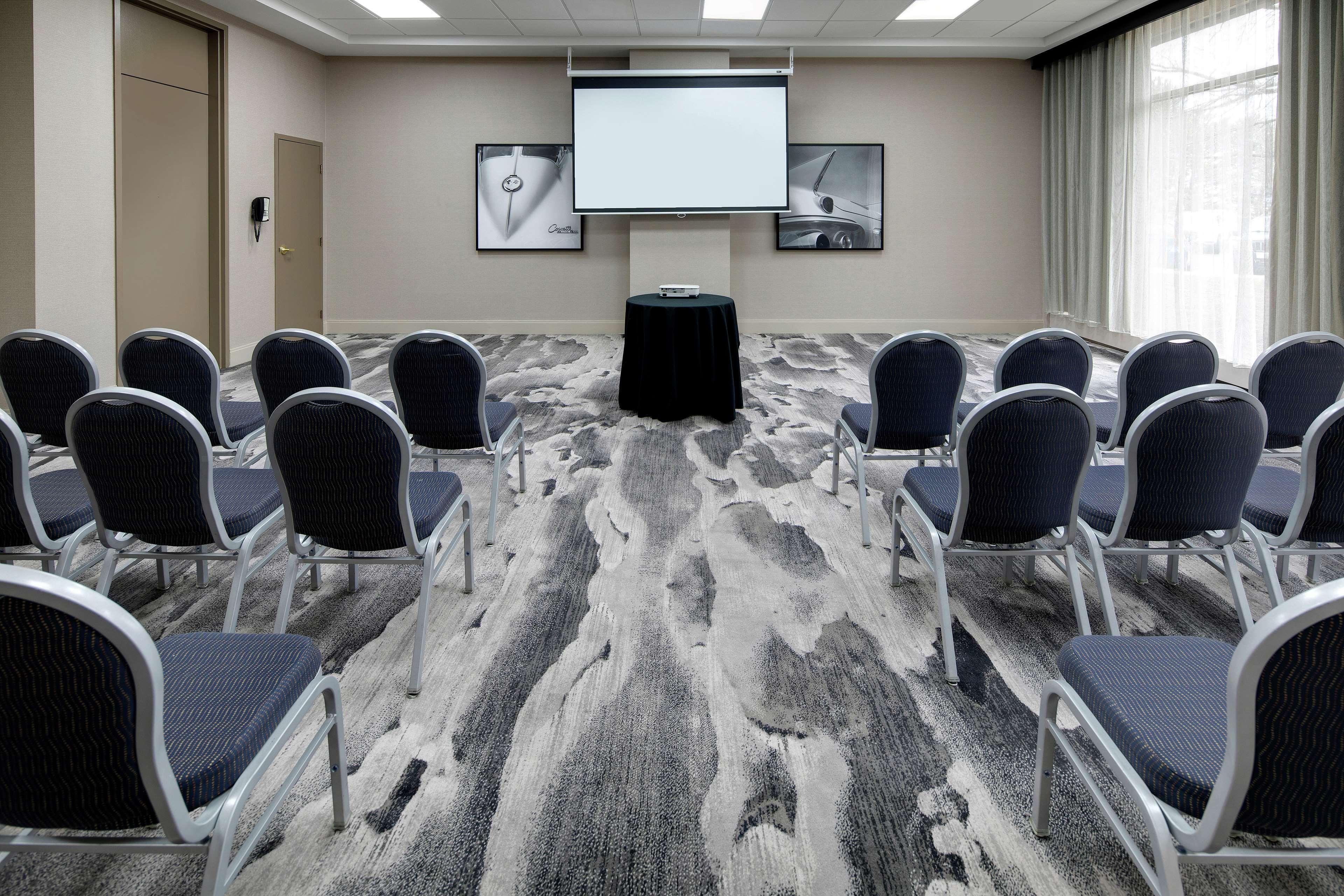 Embassy Suites By Hilton Detroit Troy Auburn Hills Dış mekan fotoğraf