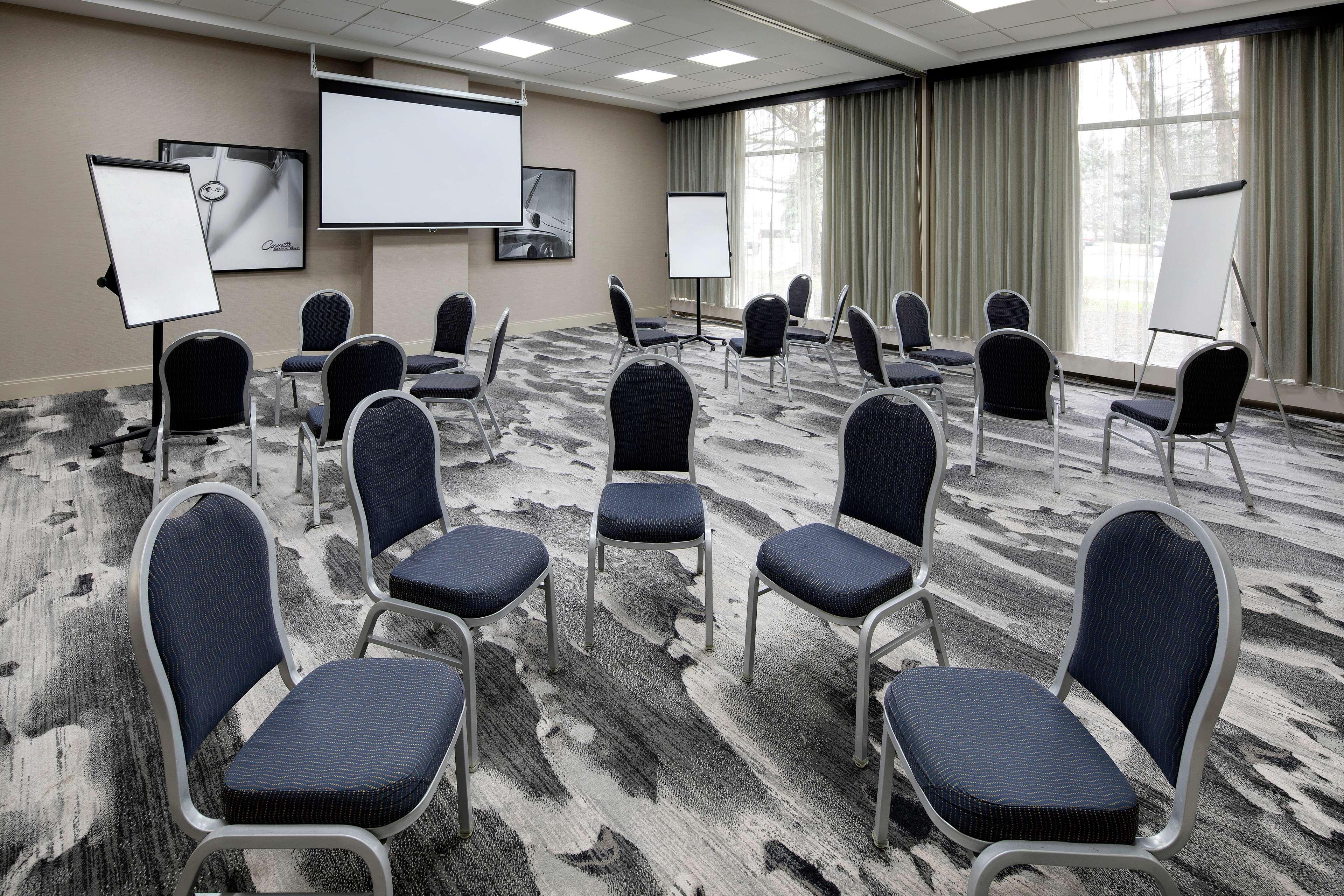 Embassy Suites By Hilton Detroit Troy Auburn Hills Dış mekan fotoğraf