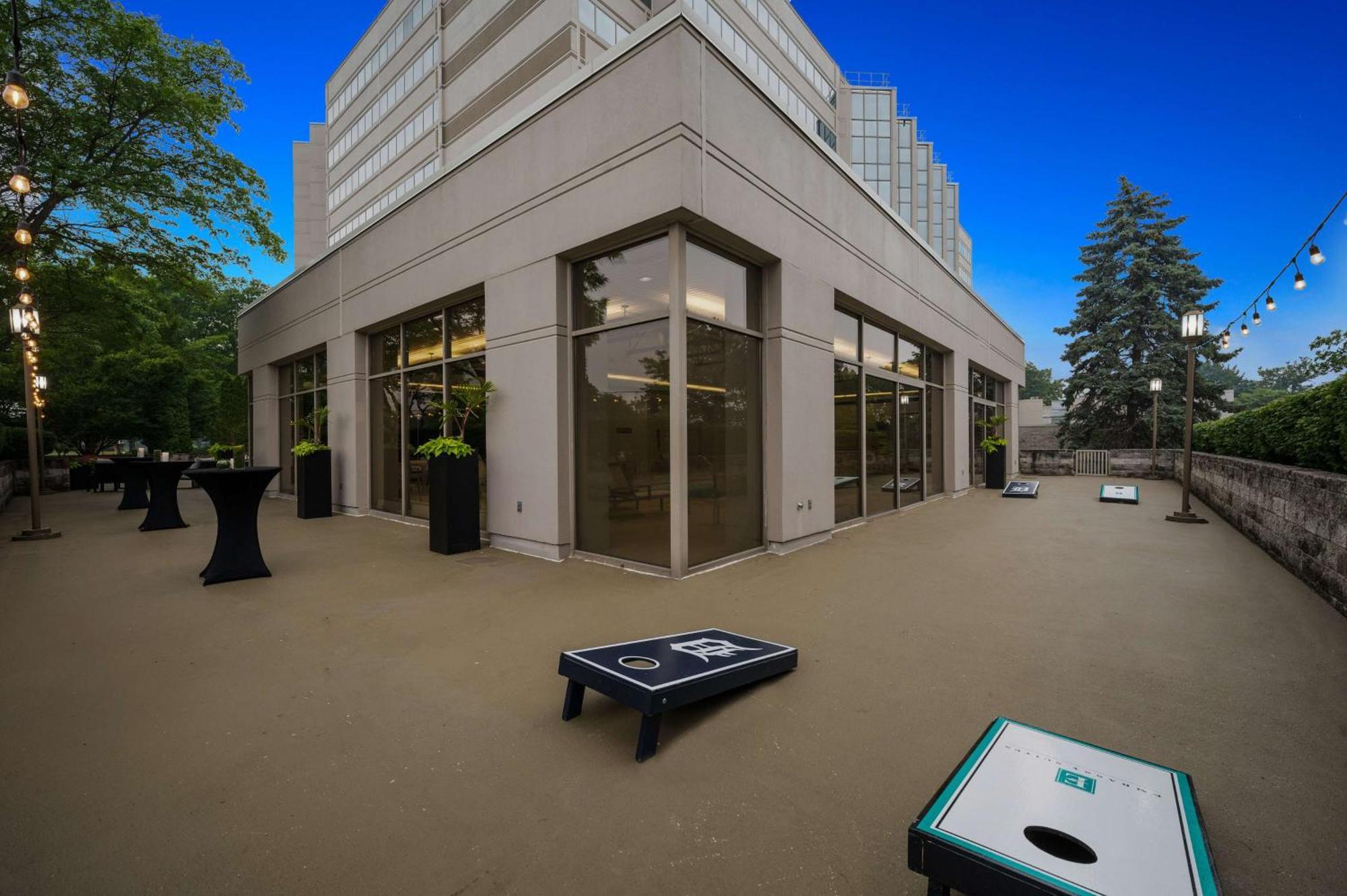Embassy Suites By Hilton Detroit Troy Auburn Hills Dış mekan fotoğraf