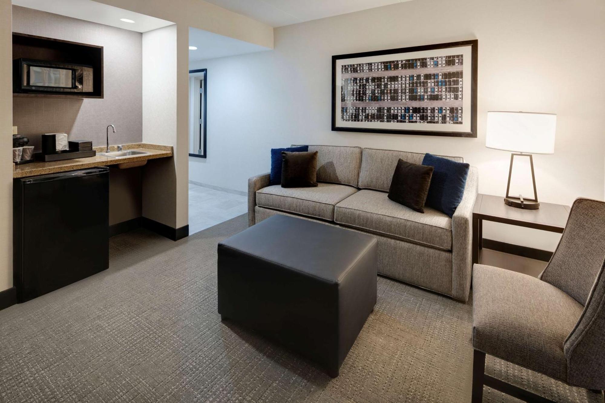 Embassy Suites By Hilton Detroit Troy Auburn Hills Dış mekan fotoğraf