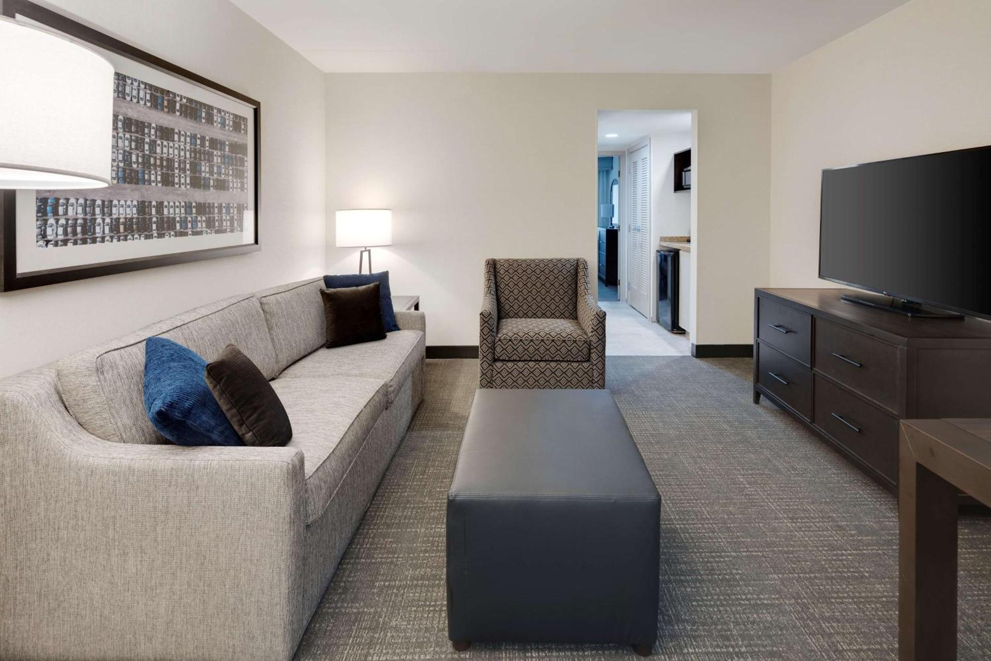Embassy Suites By Hilton Detroit Troy Auburn Hills Dış mekan fotoğraf