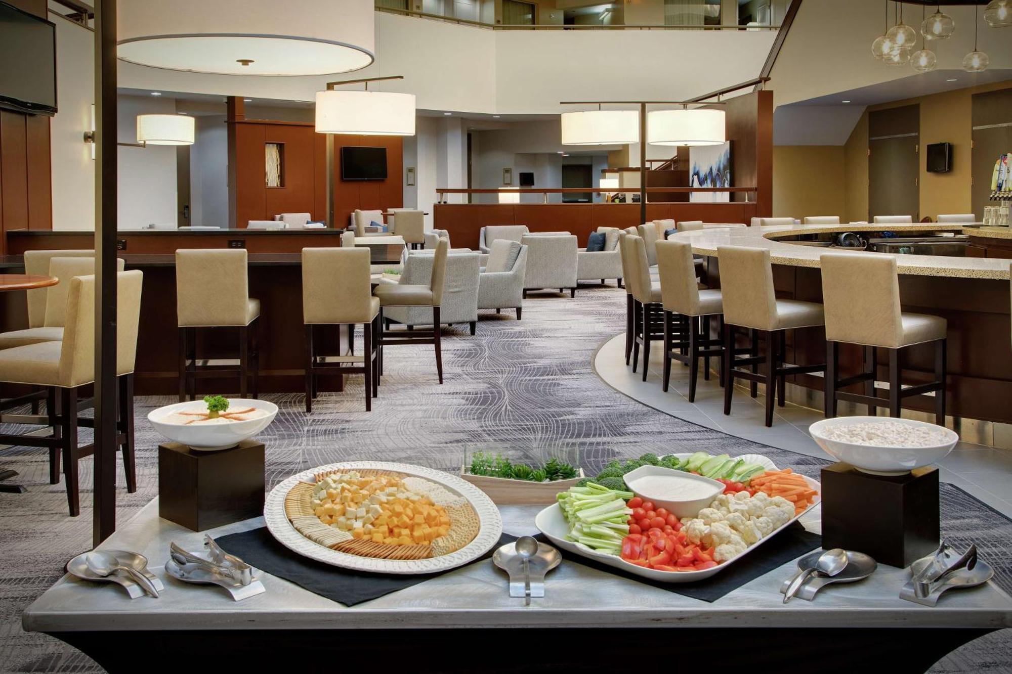 Embassy Suites By Hilton Detroit Troy Auburn Hills Dış mekan fotoğraf