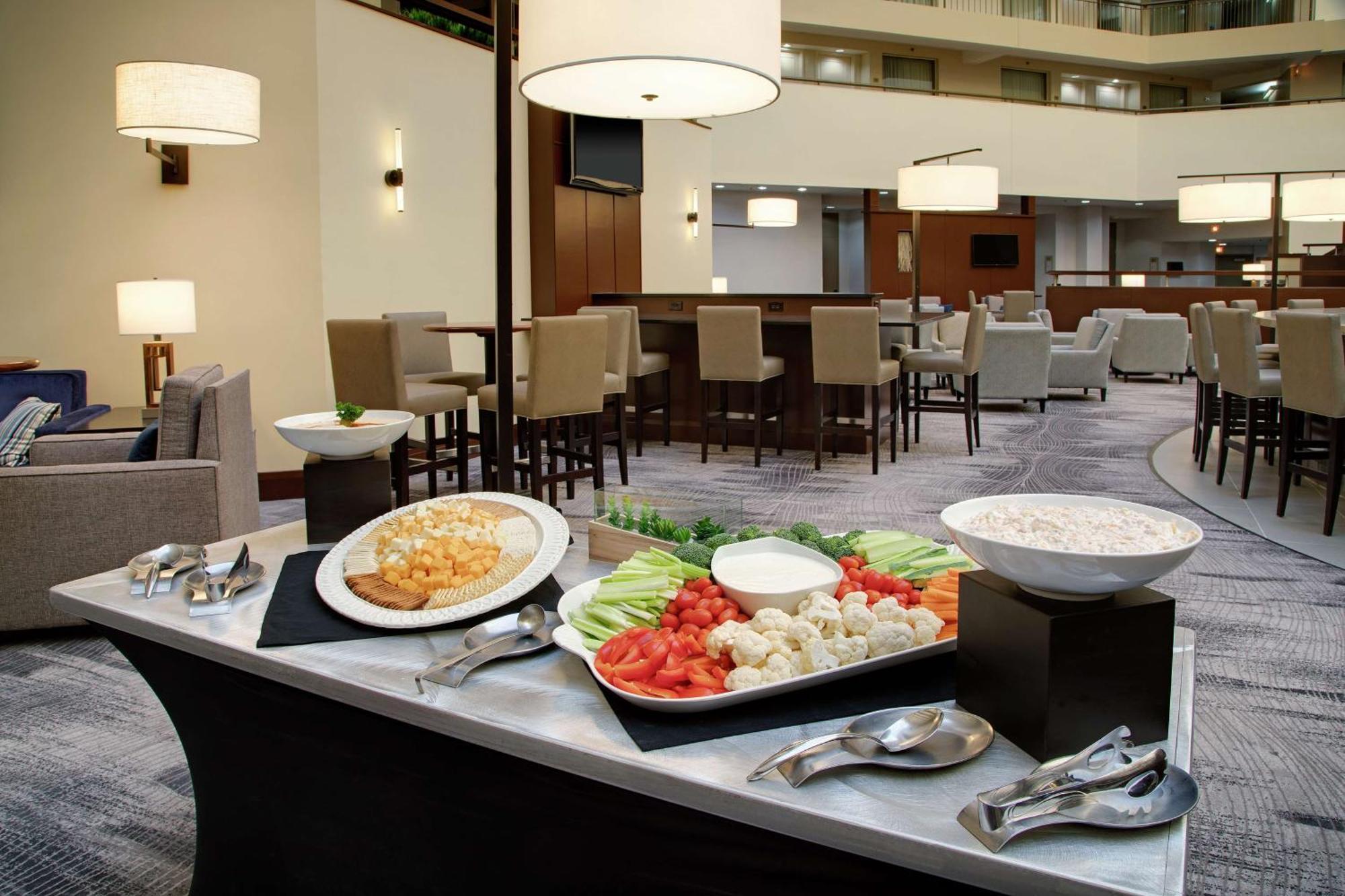 Embassy Suites By Hilton Detroit Troy Auburn Hills Dış mekan fotoğraf