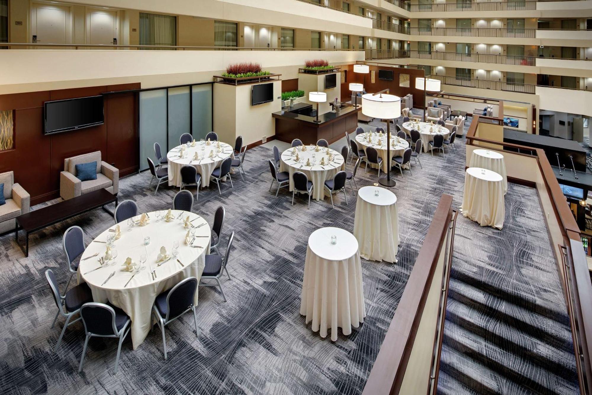 Embassy Suites By Hilton Detroit Troy Auburn Hills Dış mekan fotoğraf