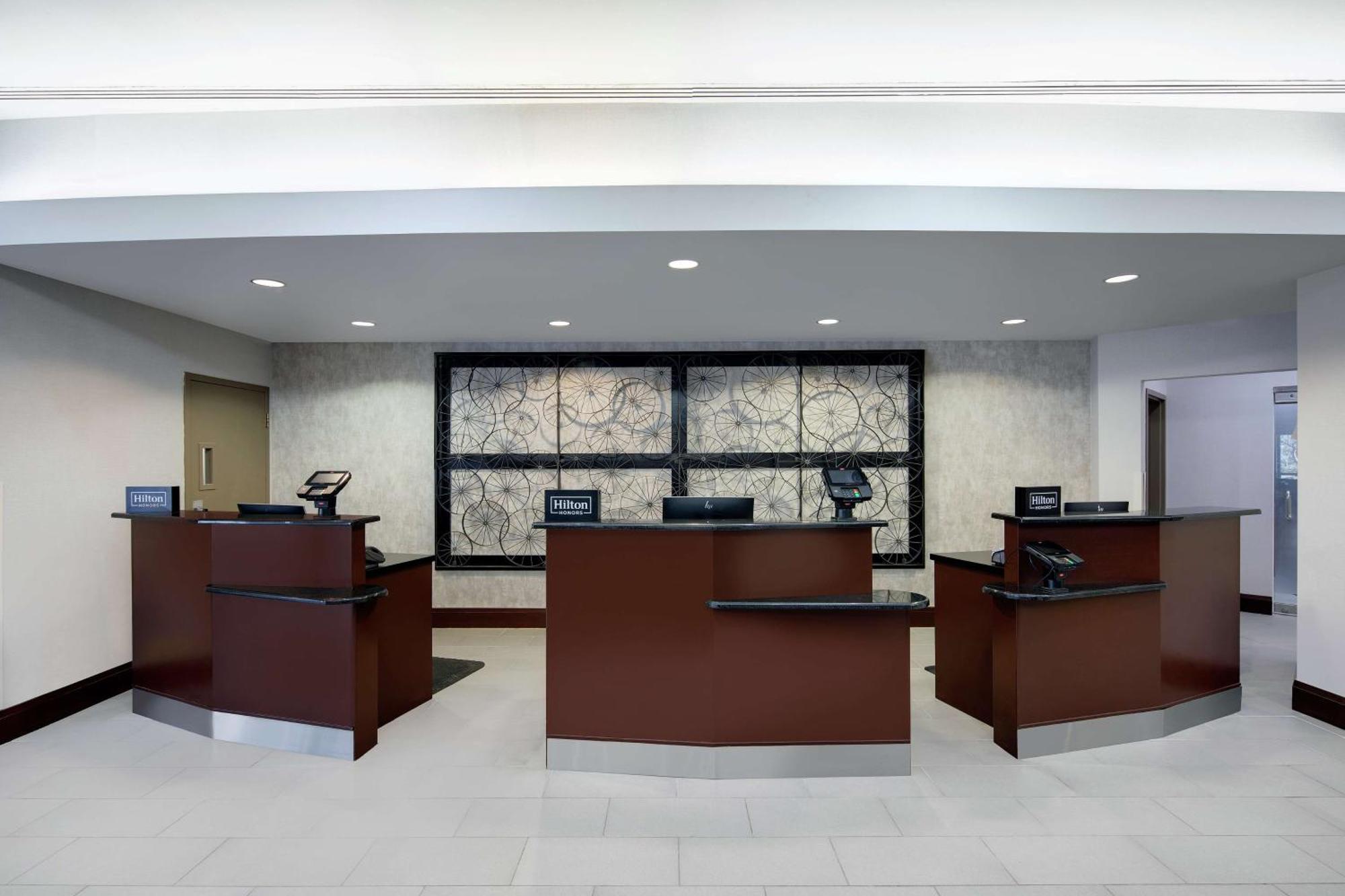 Embassy Suites By Hilton Detroit Troy Auburn Hills Dış mekan fotoğraf